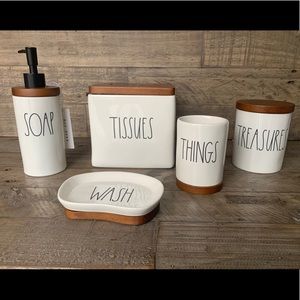 Rae Dunn Rare~~ 5 piece bathroom set